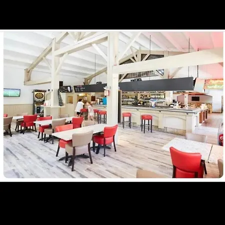 Mobil-home Family 6 Personnes, 3 4 Etoiles Bois Dormant *