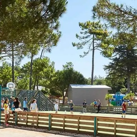 营地 Mobil-home Family 6 Personnes, 3 4 Etoiles Bois Dormant *