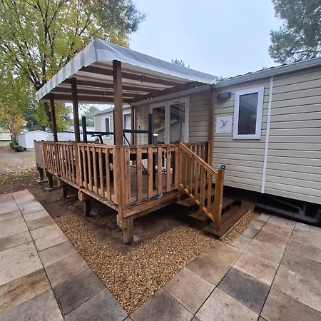 Mobil-home Family 6 Personnes, 3 4 Etoiles Bois Dormant 营地 圣让-德蒙